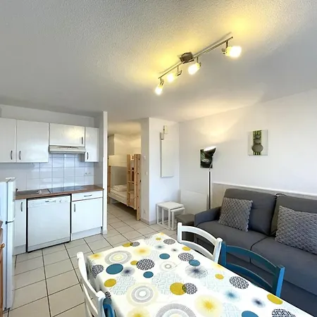 Confortable Avec Balcon Et Parking A Vieux-boucau - Fr-1-379-175 Апартаменты Вьё-Боко-ле-Бен